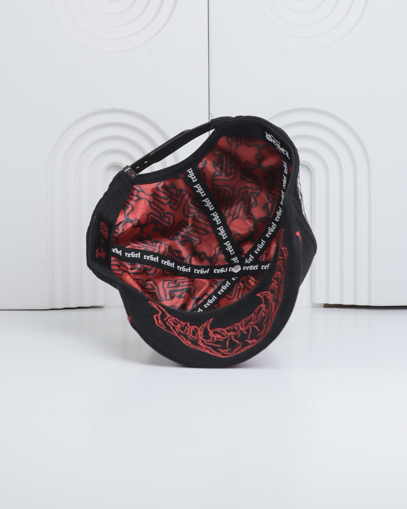 REBEL X JORGE TAPIA